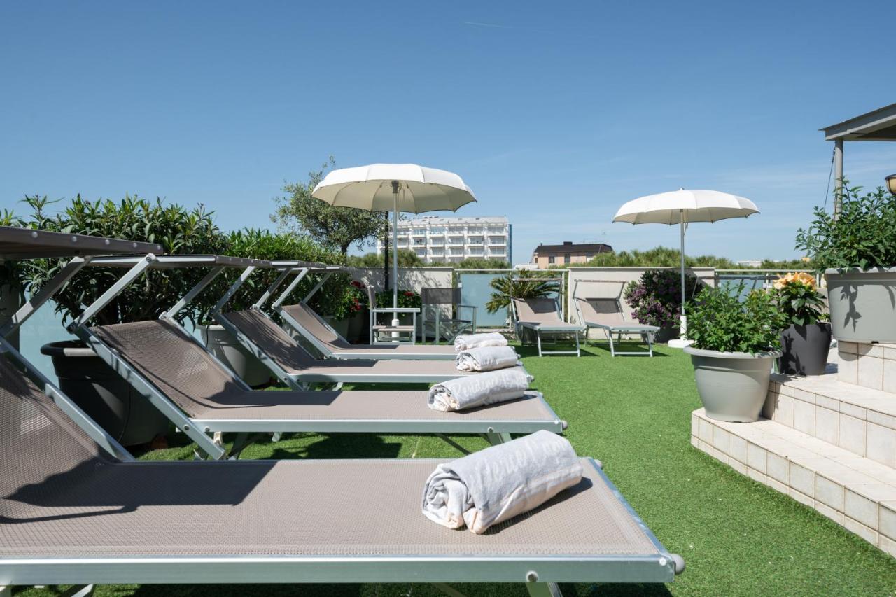Residence Capitol Cattolica Ngoại thất bức ảnh