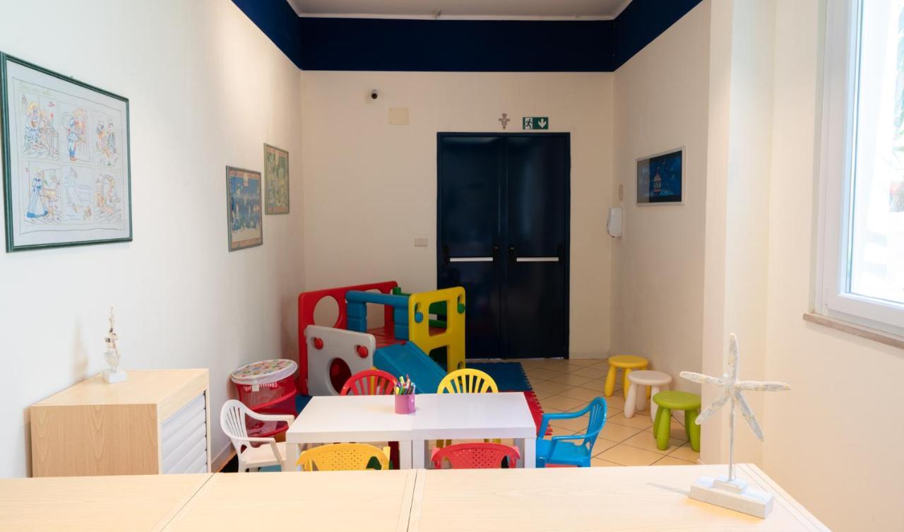 Residence Capitol Cattolica Ngoại thất bức ảnh